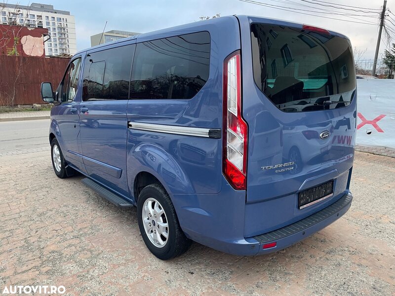 Ford Tourneo Custom